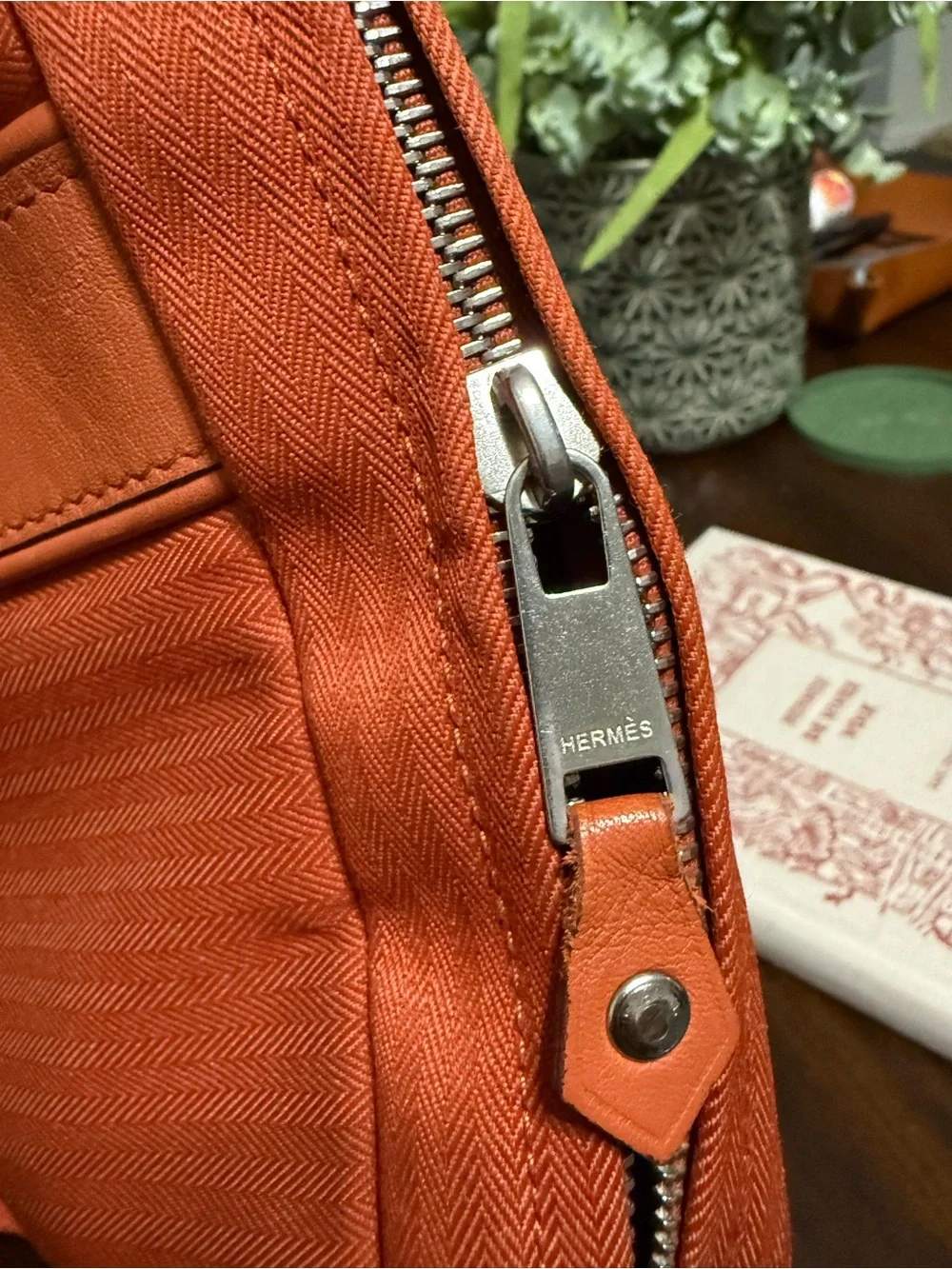 Hermes authentic hermès